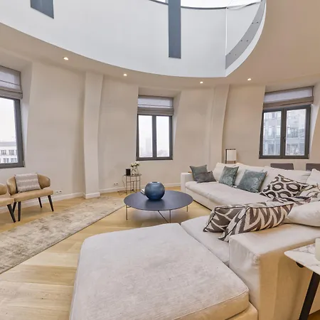 Triplex Penthouse In The Center Brussel