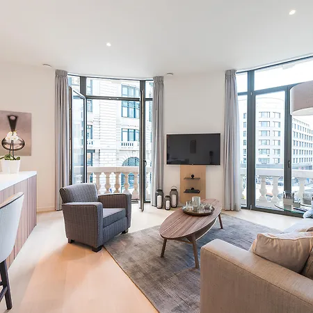 Downtown Splendor V Appartement Brussel