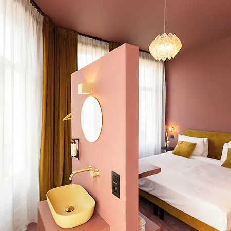 Hotel The Mila
