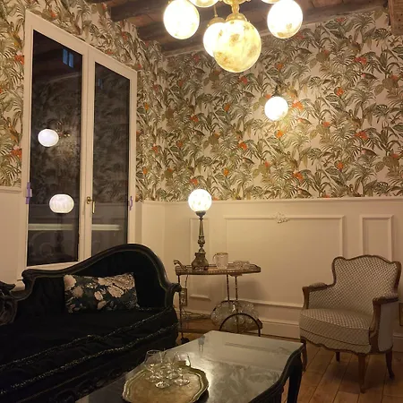 Apartment La Petite Foret Art Deco In *