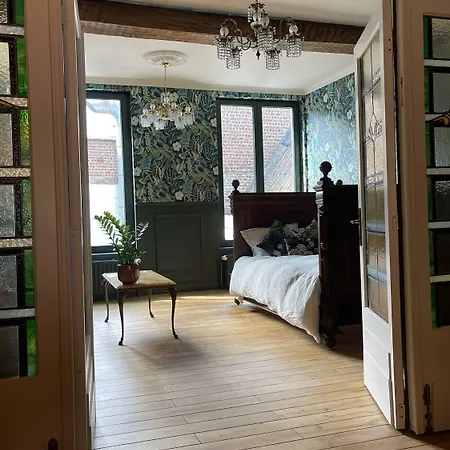 La Petite Foret Art Deco In Apartment Brussels
