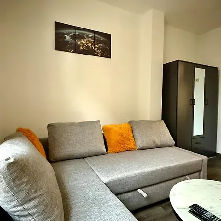 Apartment Gare Du Midi For 3-4 People