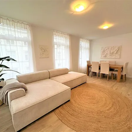 Apartment Grand Place - St Catherine - Midi - 10 Min Walk - 60mp Beautiful