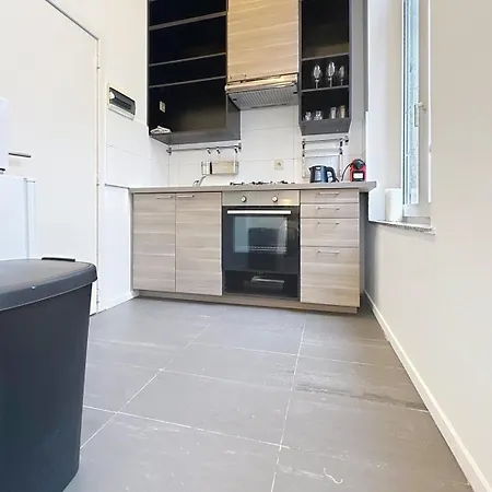 Fernand Cocq Apartment *
