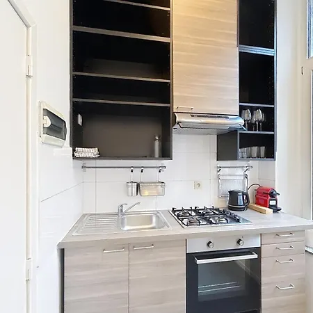 Fernand Cocq Apartment Brussels