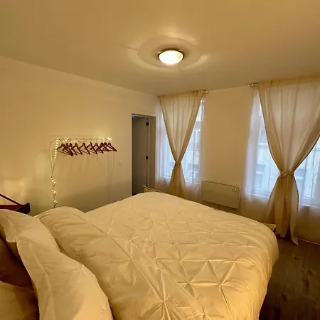 Grand Place - St Catherine - Midi - 10 Min Walk - 60mp Beautiful Brussels