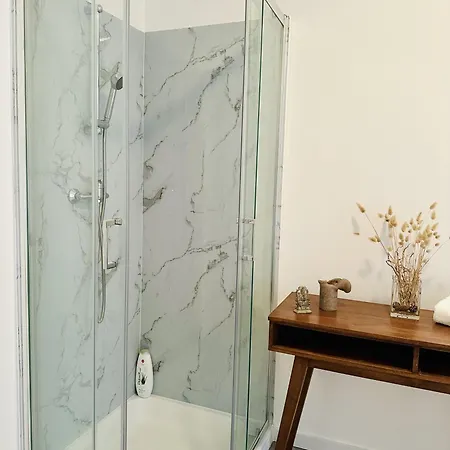 Grand Place - St Catherine - Midi - 10 Min Walk - 60mp Beautiful Apartment *
