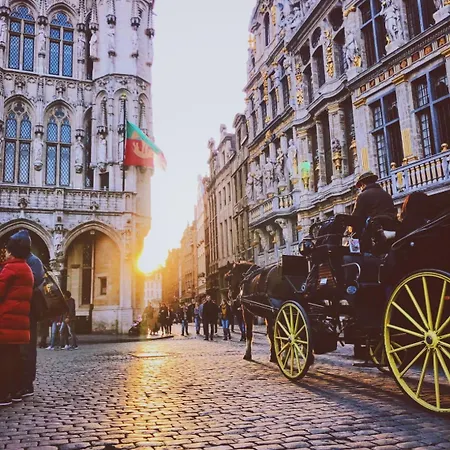 Grand Place - St Catherine - Midi - 10 Min Walk - 60mp Beautiful Brussels