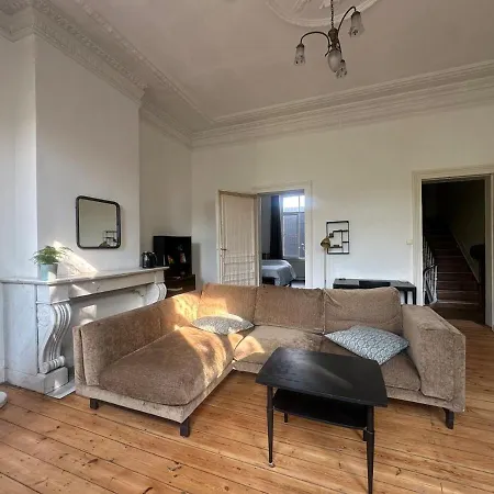 Cosy Near Grande Place Apartment *