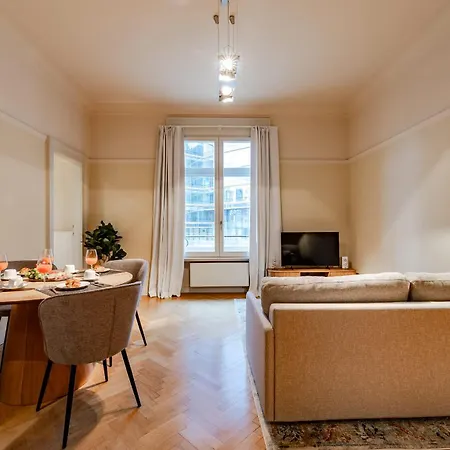 Apartment Bright 1br In The Heart Of The European Quarter