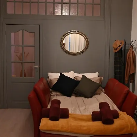 P60 Character & Comfort In 1000 Apartment *
