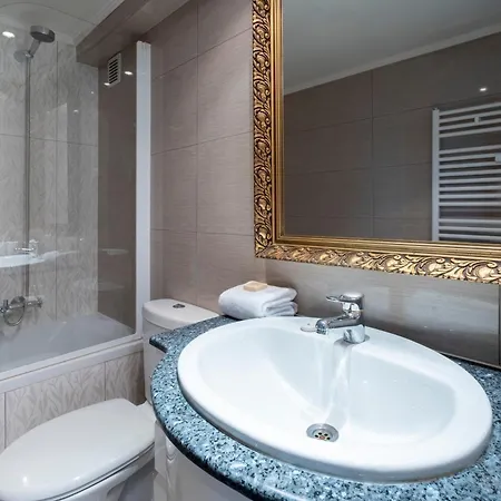Expo Elegant Apartment
