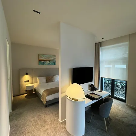 Hotel Opo 4*