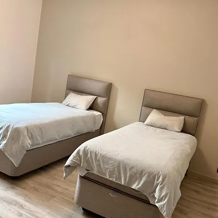 Holiday home L'imperial Wifi & Confort Brussels