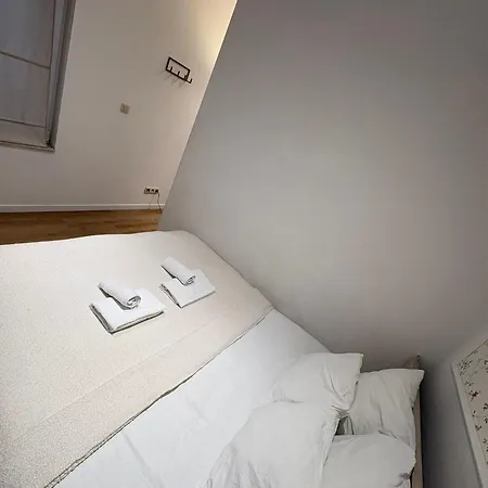 Charming Studio, Perfect Getaway Apartment Brussels