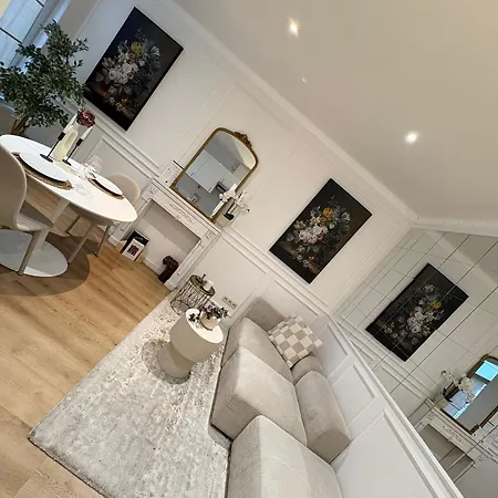 Charming Studio, Perfect Getaway Apartment Brussels