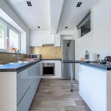 Apartment Cozy In Brussels