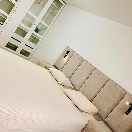 Skyline Duplex Parking Fibre Modernite Brussels
