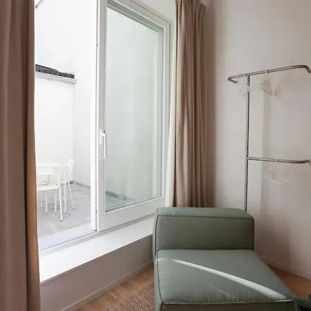 Apartment With City View In Saint-Gilles, 80 M²