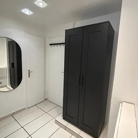 Comfortable In Brussels, 35 M², 3 Persons Apartment