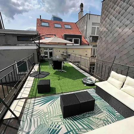 Apartment Cozy Apartment In Saint-Josse-Ten-Noode 80 M² *