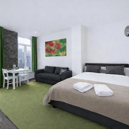 Spacious And Chic 1br - Separate Kitchen & Washer *