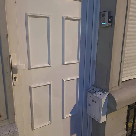 Belle A Sous Pente De 1,30 Cm De Hauteur Au Coeur De Accommodatie bij particulieren