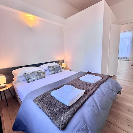 Schuman Square Homestay