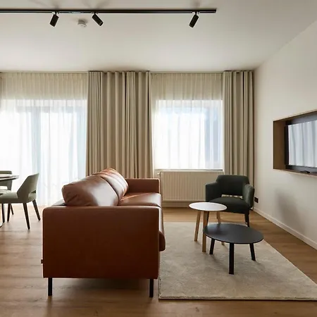 Georges Henri Aparthotel *