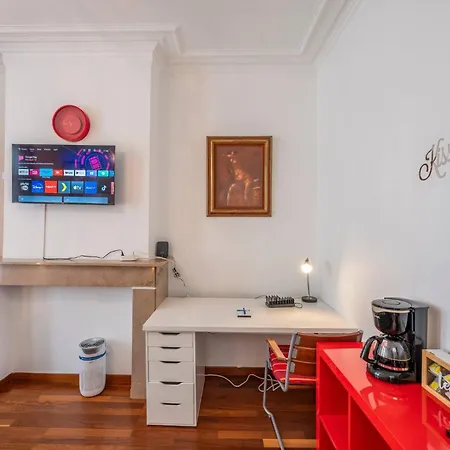Euro Edens Cosy Historic In Jacuzzi, Garden, Location Brussels
