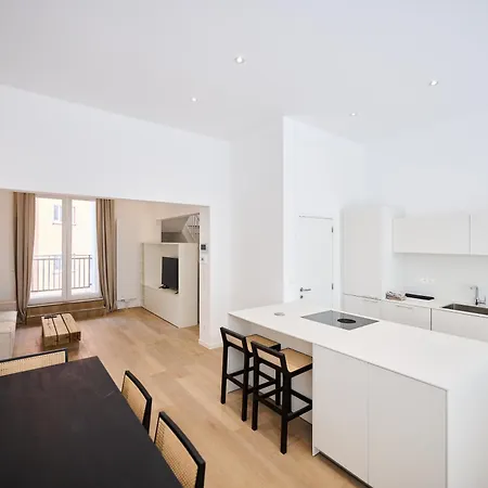 Apartment Gallery Louise 2 *