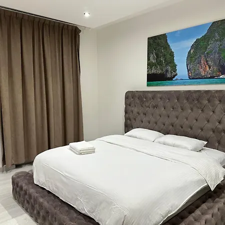 Apartment Luxurious *