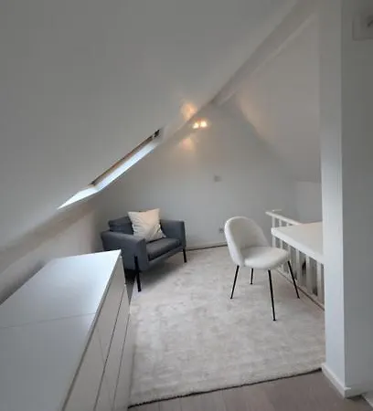 Apartment Upper St