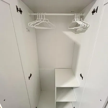 Apartment Spacious For 6 Near Center Of Brussels
