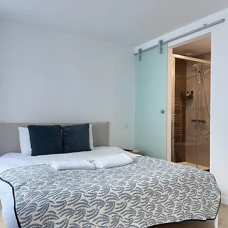 Apartment Modern & Elegant Near Montgomery *