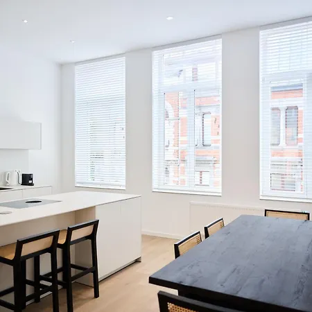 Apartment Gallery Louise 2