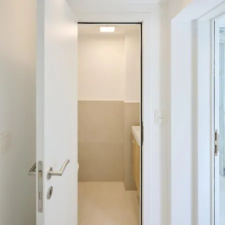 Toison D'or & Saunna 2 Apartment