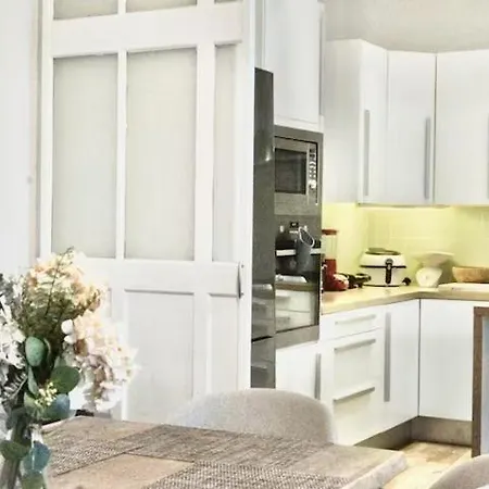 Spacious Terrace In The Heart Of Apartment Brussels