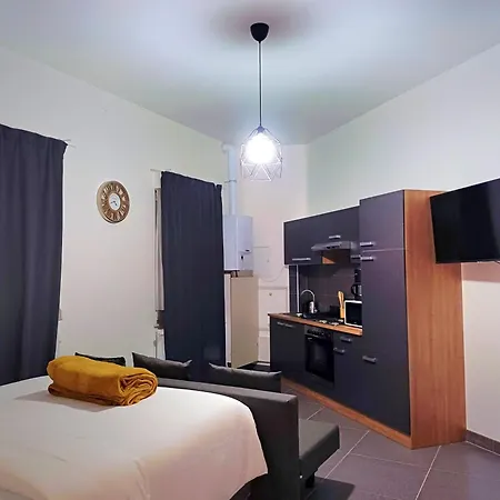 La Perla Louise Rdc Apartment *