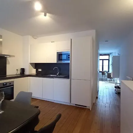 Apartment Charming At Heart Of Brussels-marolles
