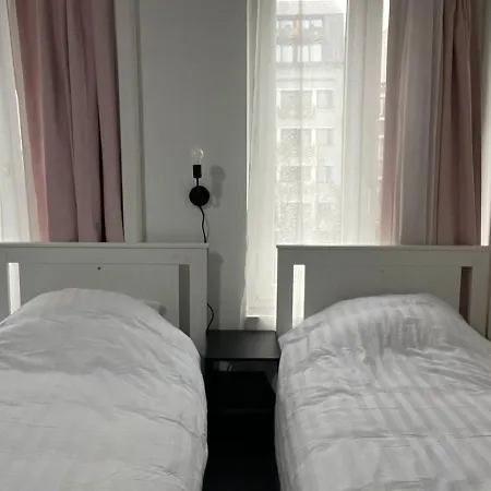 Apartment Tiny *