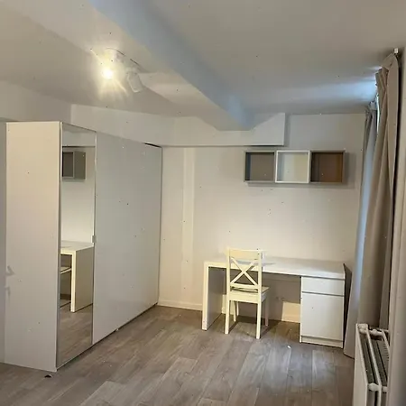 Large 3-bedroom In Apartment