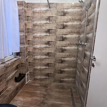 Apartment 1 *