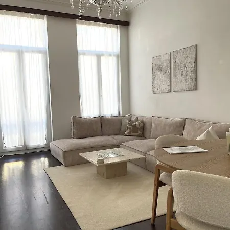 Apartment Beautiful With Jacuzzi Brussels