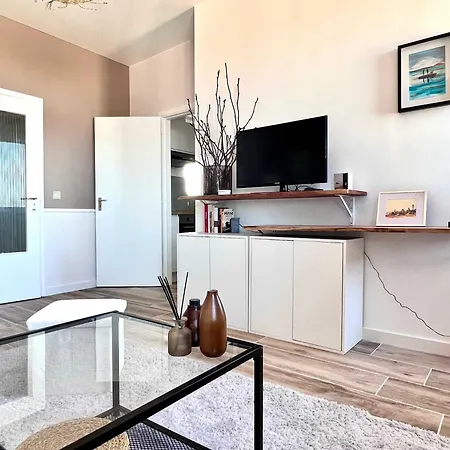 Apartment Lovely - Heart Of For 2 View Over The