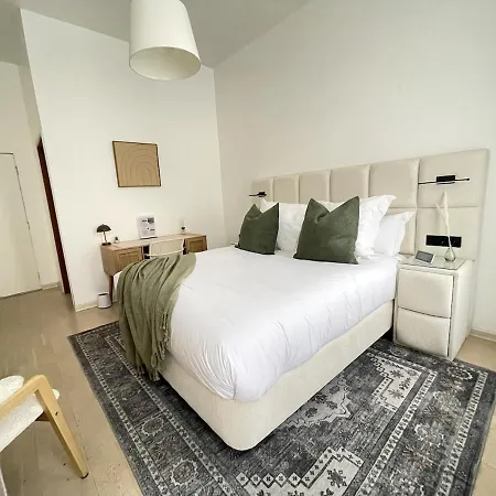 Apartment Beautiful With Jacuzzi Brussels