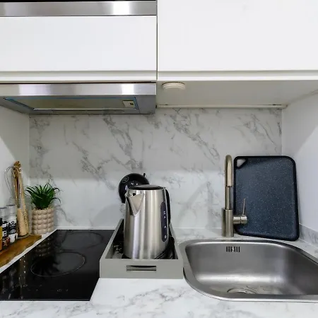 Apartment Cozy - Downtown - 2 Min From Metro - 201 *