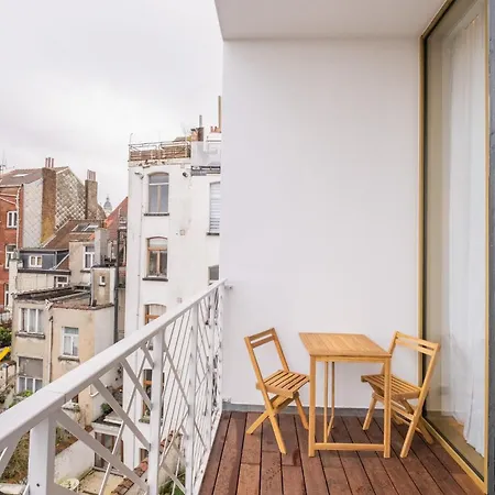 New Center Of Trendy St Gille Apartment