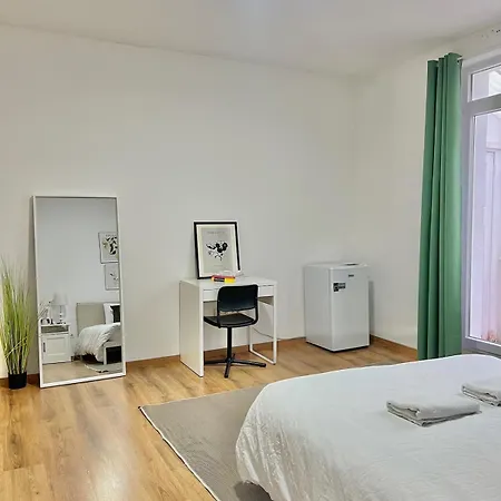 Spacious For 6 Near Center Of *