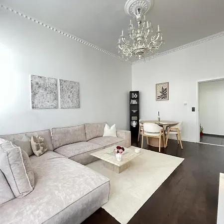 Apartment Beautiful With Jacuzzi *